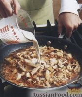 Фото приготовления рецепта: Спагетти с курицей в сливочном соусе - шаг №2