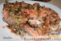 Фото к рецепту: Форель с креветками под миндально-сырной корочкой