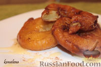 Фото к рецепту: Яблоки / груши в кляре с медом и корицей