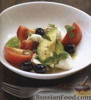 Фото к рецепту: Салат из помидоров, моцареллы и авокадо
