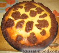 Фото приготовления рецепта: Пирожок "Коровка-Буренка" - шаг №4