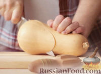 Фото приготовления рецепта: Пюре из тыквы с курицей и фундуком - шаг №1