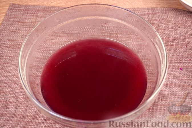 Розовая вода (методом дистилляции)