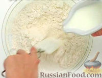 Фото приготовления рецепта: Медовый пирог с маком - шаг №3