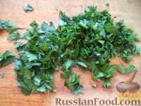 Фото приготовления рецепта: Маринованный салат из зеленых помидоров - шаг №5