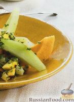 Фото к рецепту: Салат из дыни с экзотической заправкой