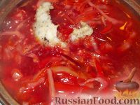 Фото приготовления рецепта: Борщ украинский с мясом - шаг №22