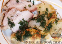 Фото приготовления рецепта: Суп с капустой, зелёным горошком и куриными фрикадельками со шпинатом - шаг №8