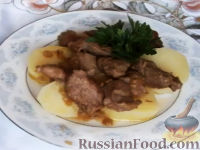 Фото приготовления рецепта: Свинина в пиве (по-чешски) - шаг №6