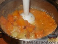 Фото приготовления рецепта: Суп-пюре из яблок и тыквы - шаг №10