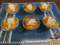 Фото к рецепту: Закуска из тунца и сыра "Стаканчики"-2