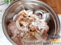 Фото приготовления рецепта: Маринованная куриная грудка, запеченная в духовке - шаг №4