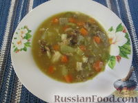 Фото к рецепту: Гороховый суп с копченостями, грибами и маринованными овощами