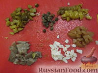 Фото приготовления рецепта: Гороховый суп с копченостями, грибами и маринованными овощами - шаг №1