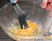 Фото приготовления рецепта: Латкес - овощные оладьи (драники) - шаг №7