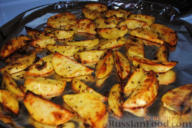Ингредиенты для приготовления картофеля по-гречески в духовке