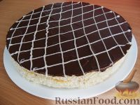 Фото приготовления рецепта: Красивый торт из вафель со сгущенкой - шаг №3