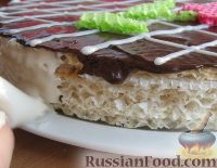 Фото приготовления рецепта: Красивый торт из вафель со сгущенкой - шаг №4