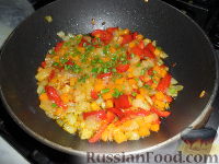 Фото приготовления рецепта: Запечённая картошка в беконе - шаг №7
