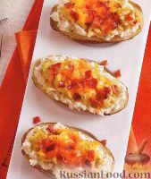 Фото к рецепту: Картофель с сыром, беконом и яйцами