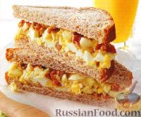 Фото к рецепту: Бутерброды с яйцами на завтрак
