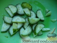 Фото приготовления рецепта: Овощной салат с сыром фетакса - шаг №4