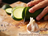 Фото приготовления рецепта: Пита с запеченными овощами - шаг №3