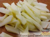Фото приготовления рецепта: Салат из курицы с красной фасолью - шаг №9