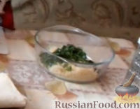 Фото приготовления рецепта: Рулет из лаваша с сыром и зеленью - шаг №2