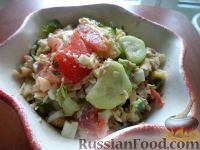 Фото к рецепту: Салат из печени трески с овощами