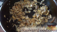 Фото приготовления рецепта: Горячие тосты с грибами и яйцом - шаг №1
