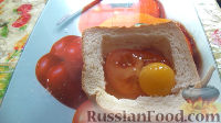 Фото приготовления рецепта: Горячие тосты с грибами и яйцом - шаг №3