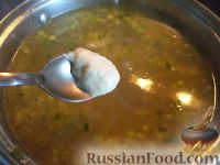 Фото приготовления рецепта: Суп куриный с клецками (по-деревенски) - шаг №9