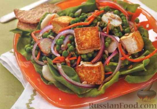 Салат с тофу и пикантной лаймовой заправкой