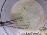 Фото приготовления рецепта: Заварные блины на ряженке - шаг №3