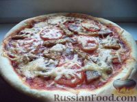 Фото к рецепту: Пицца быстрая на дрожжевом тесте