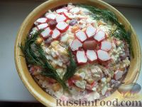 Фото к рецепту: Салат из крабовых палочек с красной фасолью