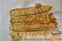 Фото приготовления рецепта: Жареные трубочки из лаваша с сырной начинкой - шаг №6