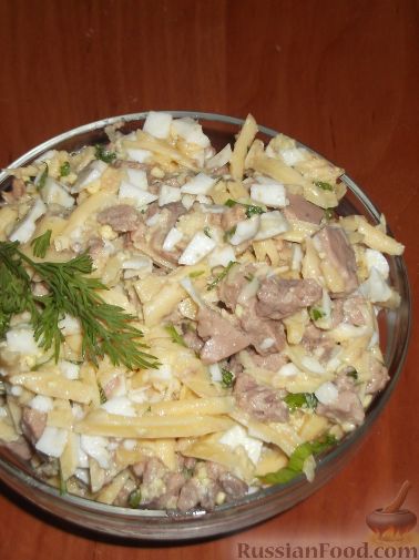 Салат из печени трески с сухариками «Остоженский»