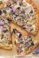 Фото к рецепту: Пицца с грибами и шалотом