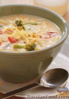 Фото к рецепту: Овощной суп с кукурузой и сыром