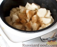 Фото приготовления рецепта: Курица с картошкой в сметане - шаг №5