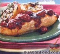 Фото к рецепту: Жареный лосось с малиновым соусом