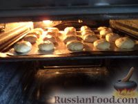 Фото приготовления рецепта: Печенье на рассоле - шаг №9