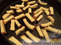 Фото приготовления рецепта: Суп-пюре тыквенный с картофелем - шаг №6