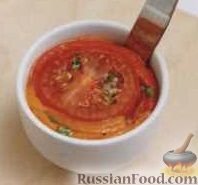 Фото приготовления рецепта: Холодная закуска из помидоров и болгарского перца - шаг №3