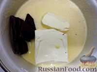 Фото приготовления рецепта: Крем заварной с шоколадом - шаг №4