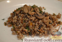 Фото к рецепту: Гречневая каша с мясом и грибами