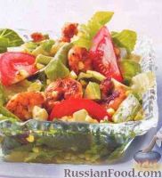 Фото к рецепту: Салат с креветками и кукурузой