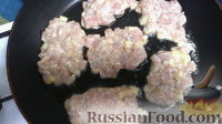 Фото приготовления рецепта: Рубленые котлетки с сыром - шаг №4